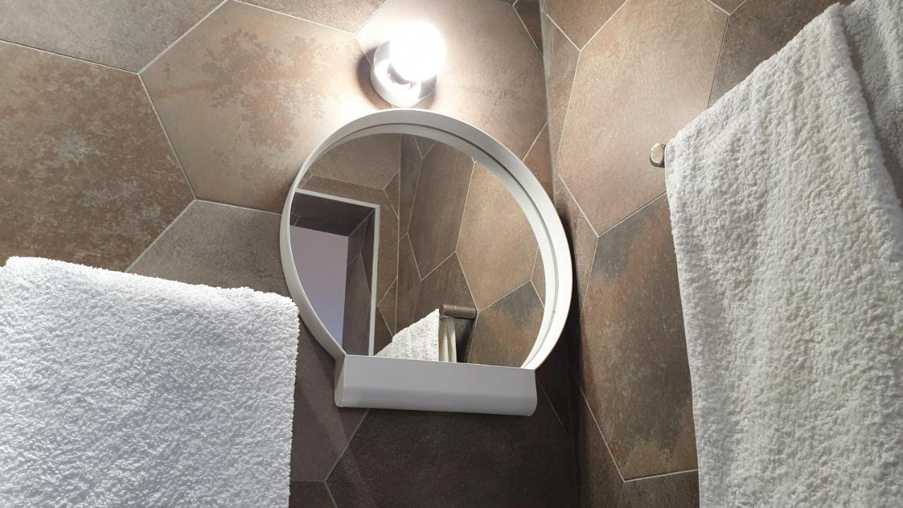 Studio Cosy Bronze - Cosy & Cocon Mulhouse Dış mekan fotoğraf